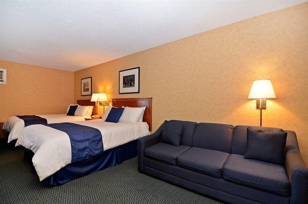 Best Western Plus Country Meadows Inn Aldergrove Esterno foto