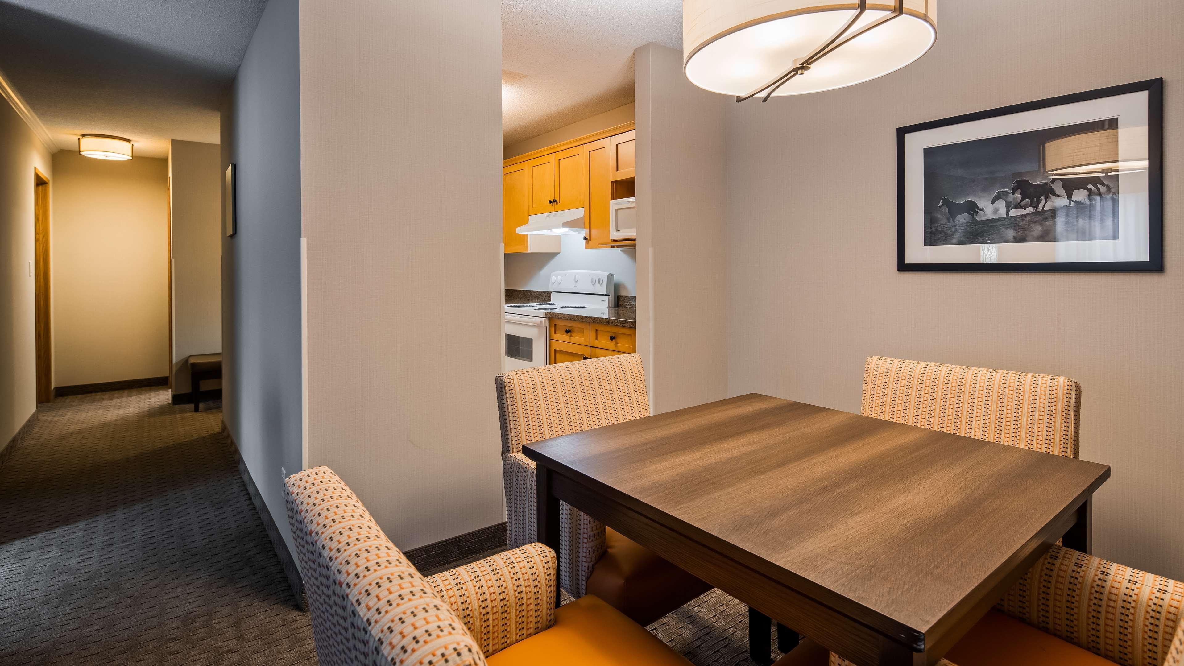 Best Western Plus Country Meadows Inn Aldergrove Esterno foto